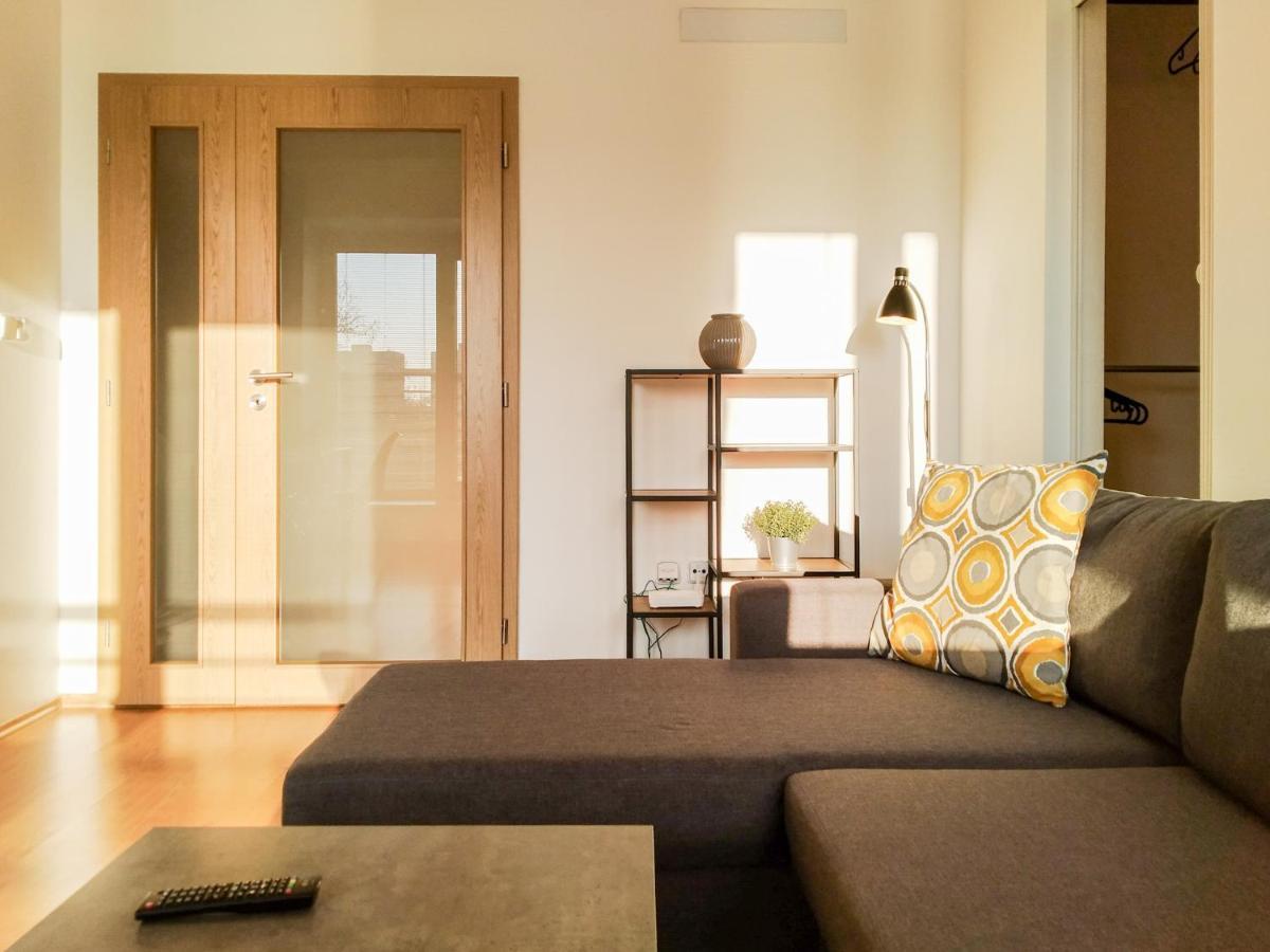 Yellow Apartment Οστράβα Εξωτερικό φωτογραφία