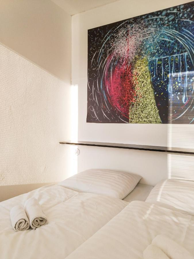 Yellow Apartment Οστράβα Εξωτερικό φωτογραφία